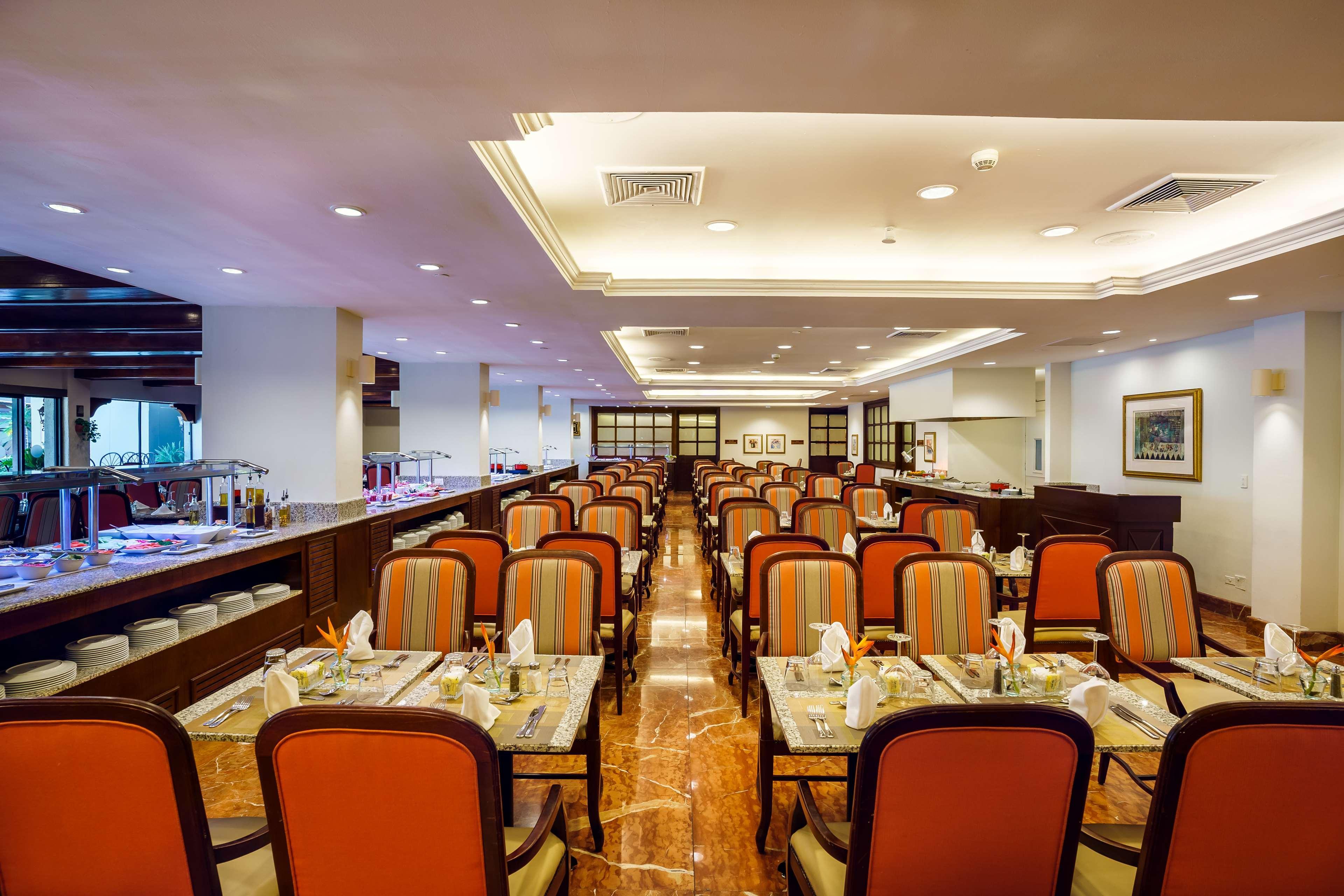 Barcelo Guatemala City Exterior photo The restaurant