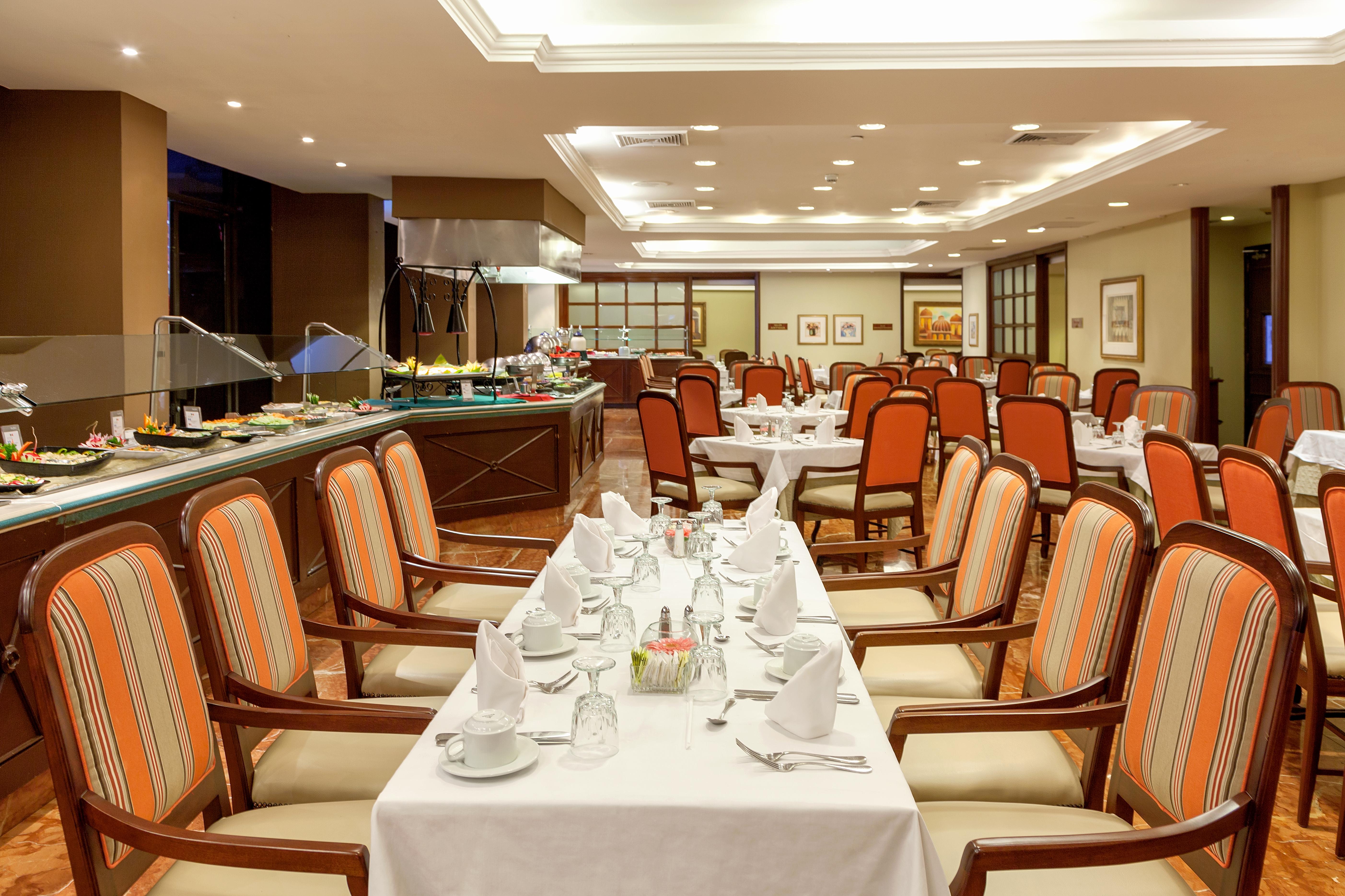 Barcelo Guatemala City Exterior photo The restaurant at the hotel