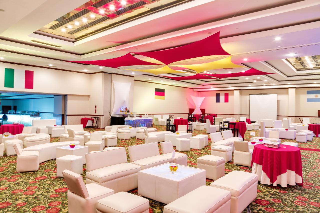 Barcelo Guatemala City Exterior photo The Royal Hall
